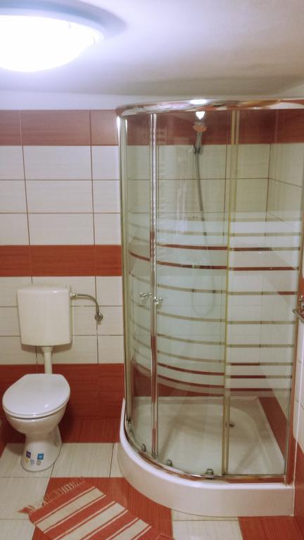 Virag Apartmanhaz Sopron Eksteriør billede