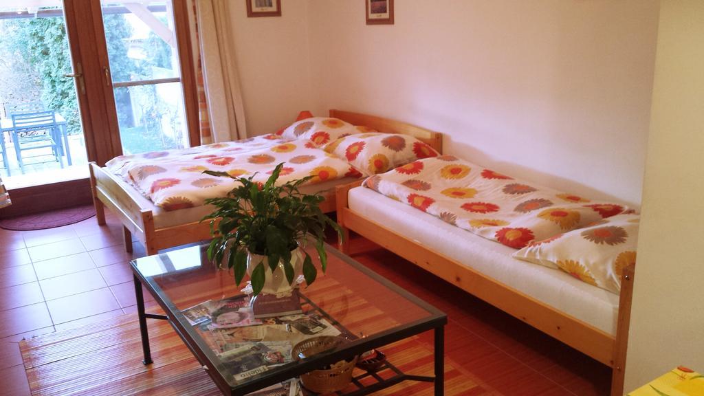 Virag Apartmanhaz Sopron Eksteriør billede