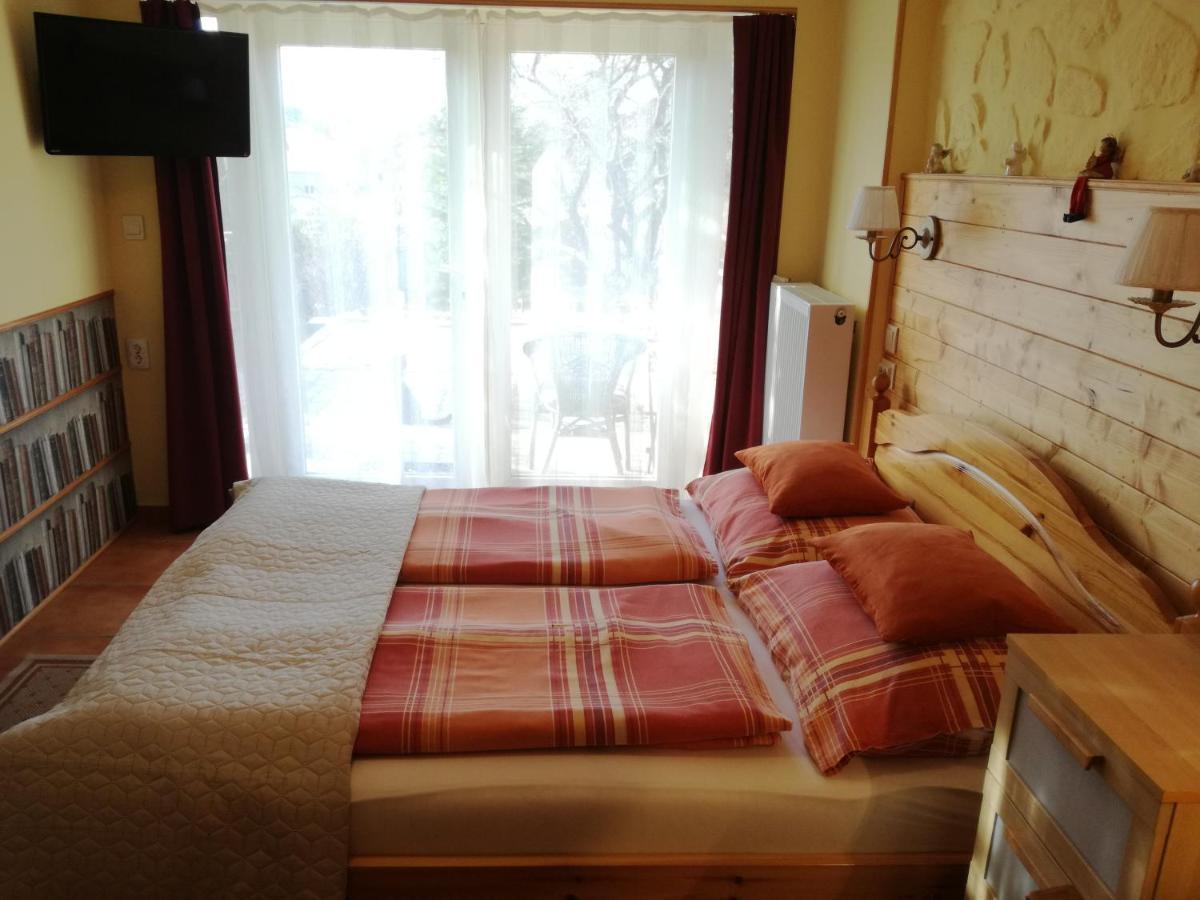 Virag Apartmanhaz Sopron Eksteriør billede