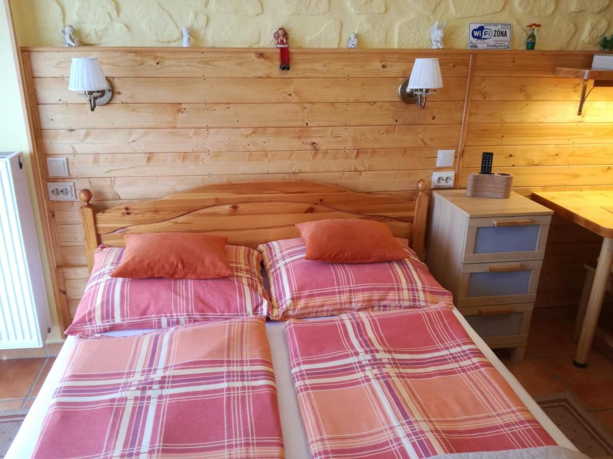 Virag Apartmanhaz Sopron Eksteriør billede